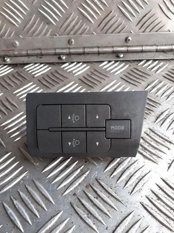 Lukturu augstuma regulēšanas slēdzis – Peugeot Boxer (2007-2014)