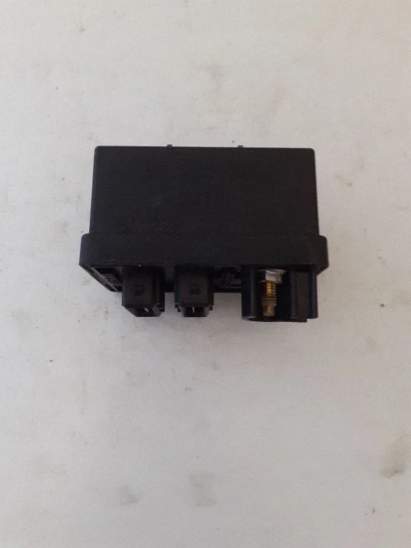 Eelsüüteküünalde relee 51299012D