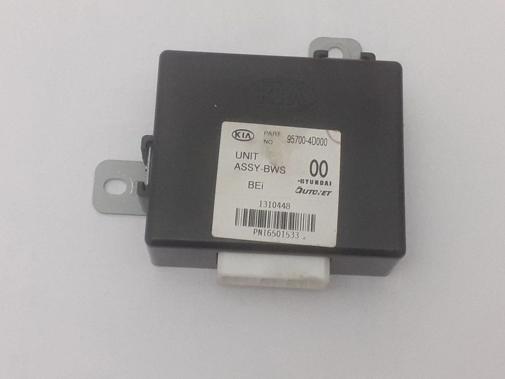 Sterownik czujników parkowania (PDC) 957004D000