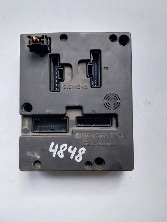 Central body control module 8200029342A