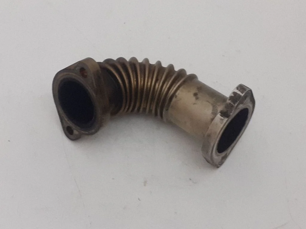 EGR caurule (-es)/ šļūtene (-es) – Audi A5 8T 8F (2007-2016)