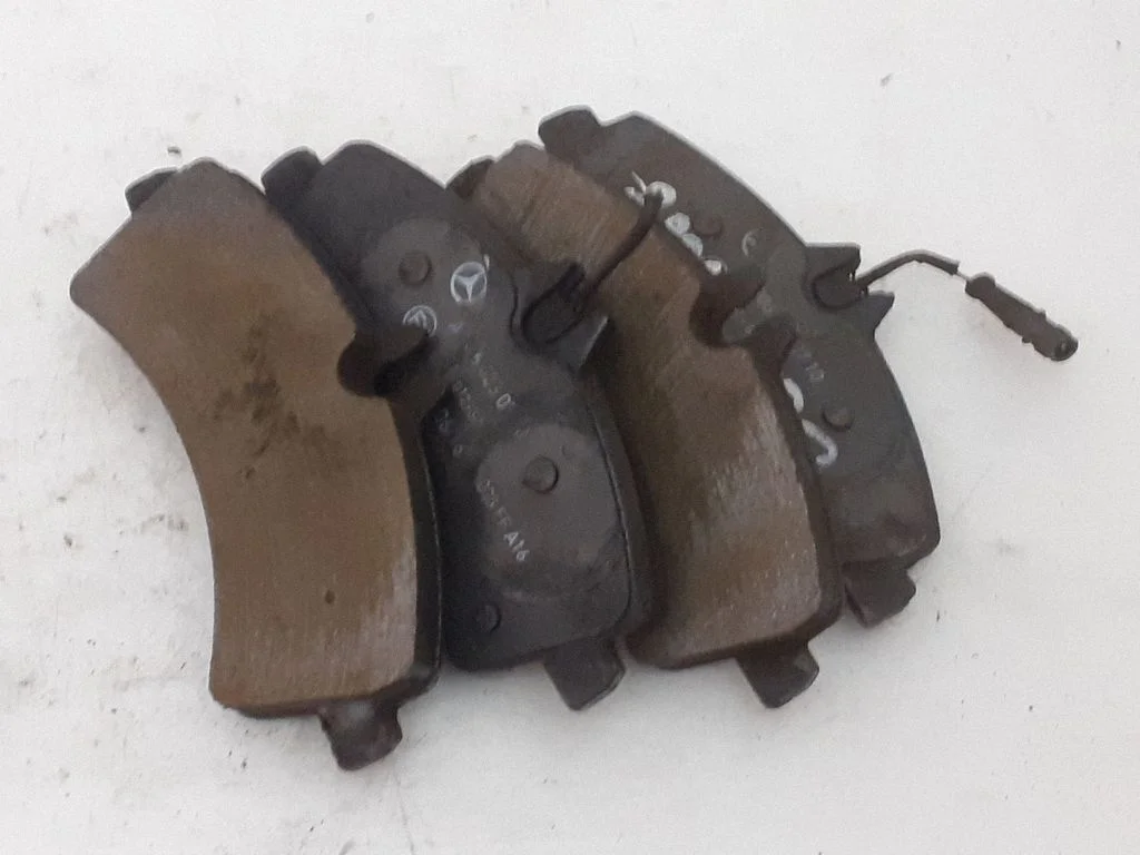 Brake pads (rear) A9064230710