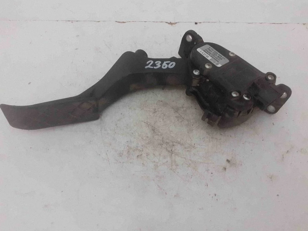 Accelerator throttle pedal 7H1721503