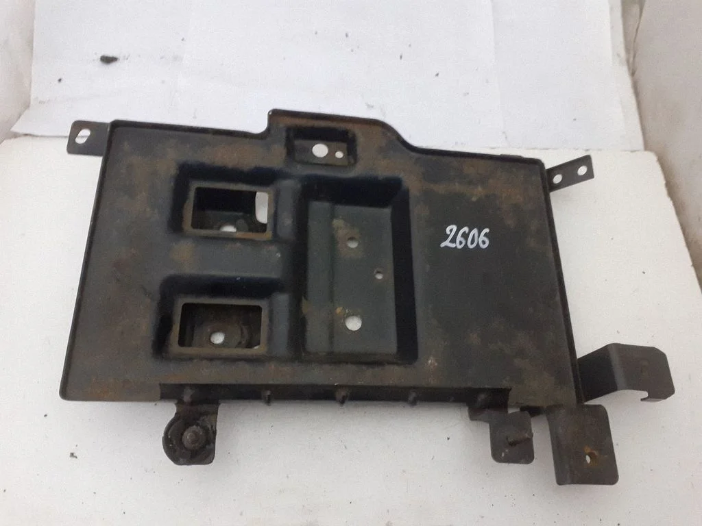 Akumulatora kronšteins 371501D000