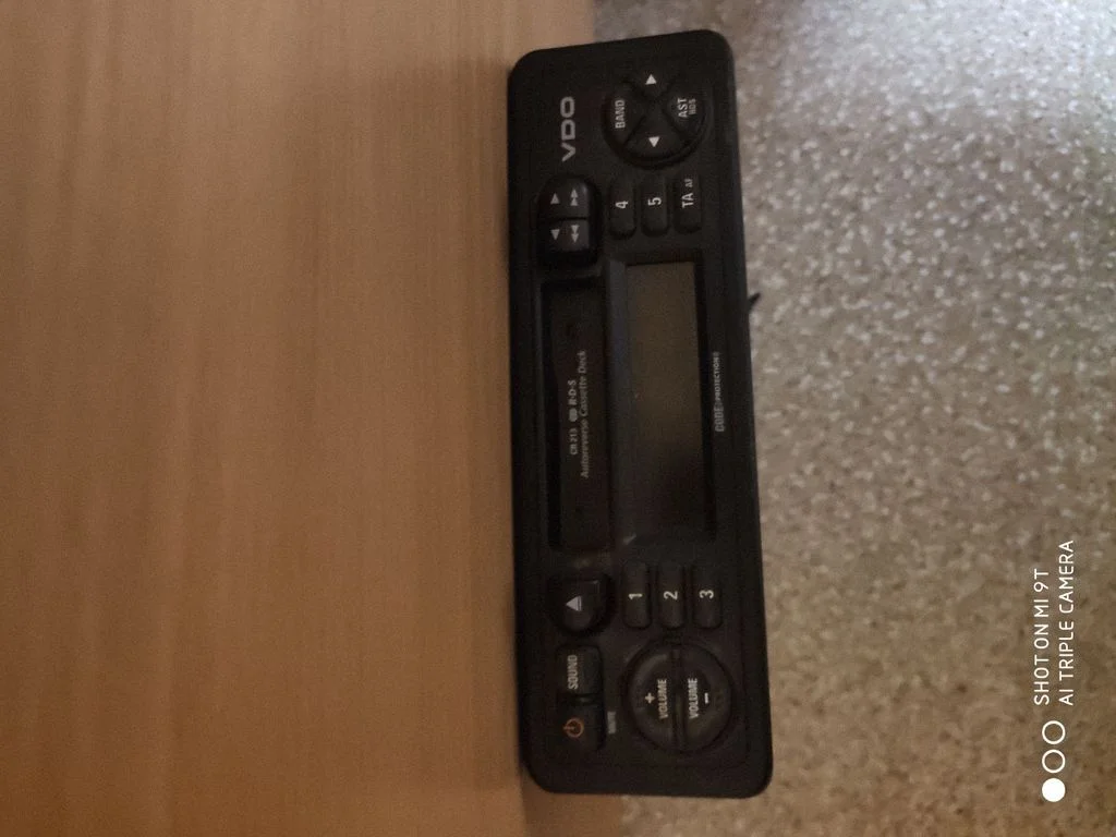 Radio/CD/DVD atskaņotājs/navigācija – Opel Vivaro (2001-2014)
