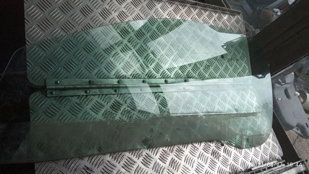 Esiukse põhiklaas (kaheukselise) 43R000517