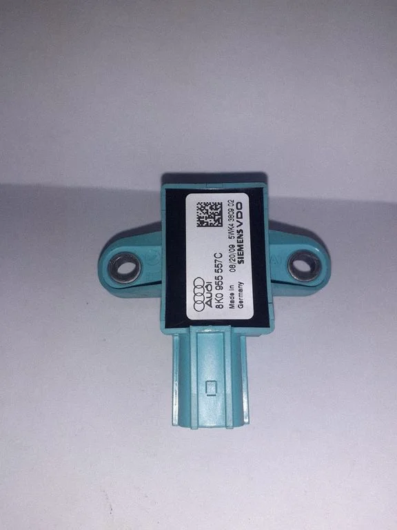Drošības spilvenu trieciena sensors 8K0955557C