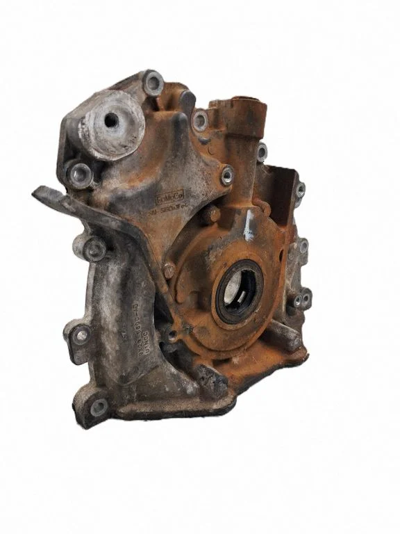 Oil pump 9X2Q6600AD
