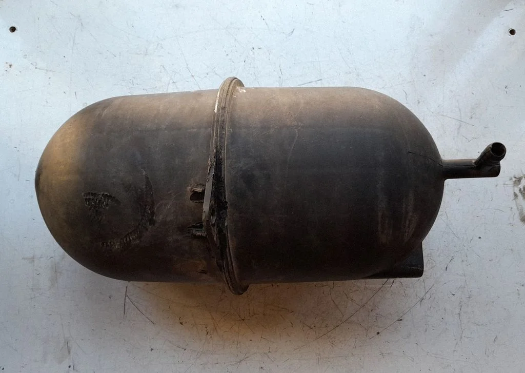 Vacuum air tank 99480041