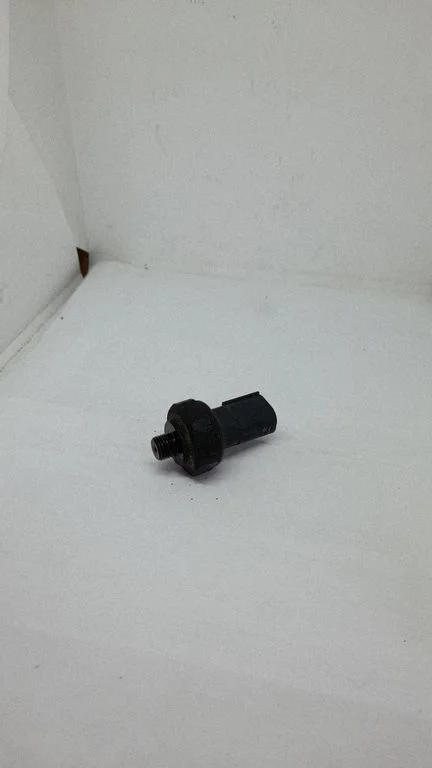 Air conditioning (A/C) pressure sensor A0045429018