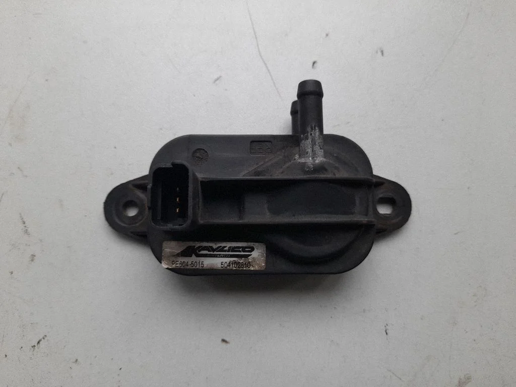 Exhaust gas pressure sensor PE6045015