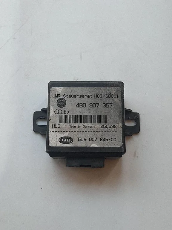Moduł świateł (LCM) 4B0907357