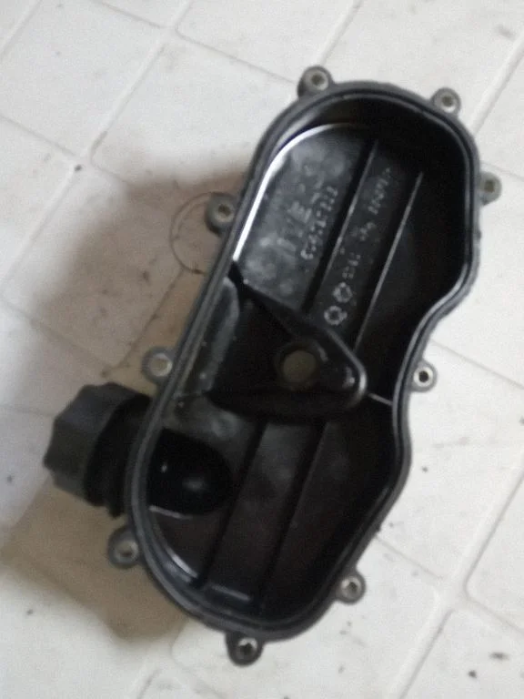 Õlitäiteava kork 504087606