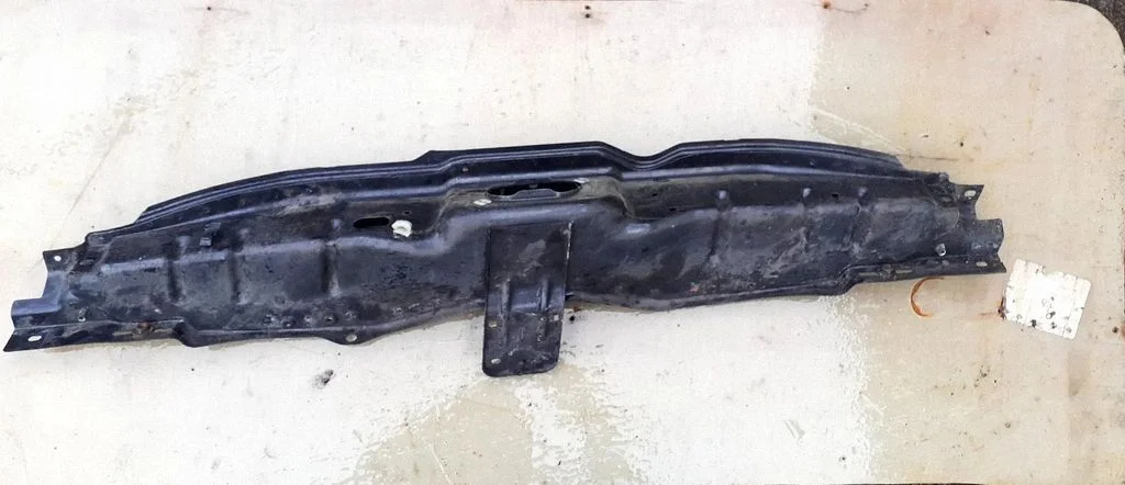 Top upper radiator support slam panel