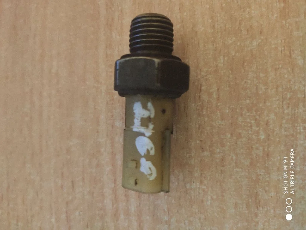Eļļas spiediena sensors