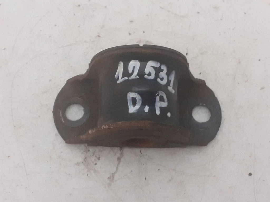 Stabilizatora turētājs (priekšpuse) BK215486AA