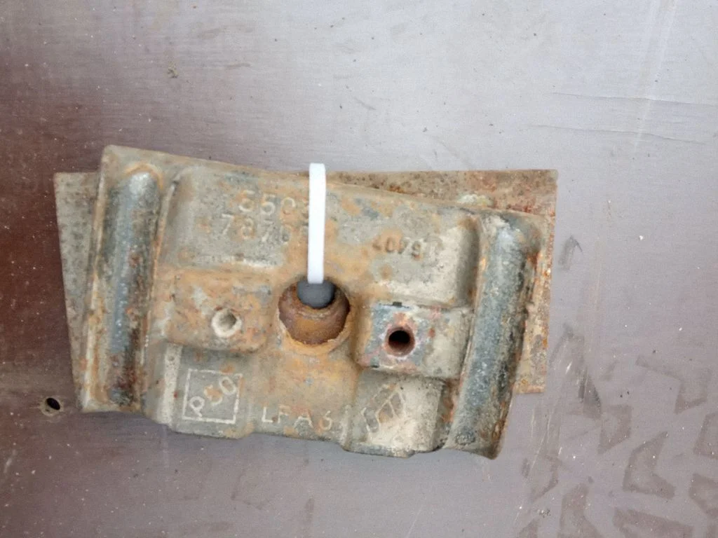 Cita aizmugurējās balstiekārtas detaļa 55037870