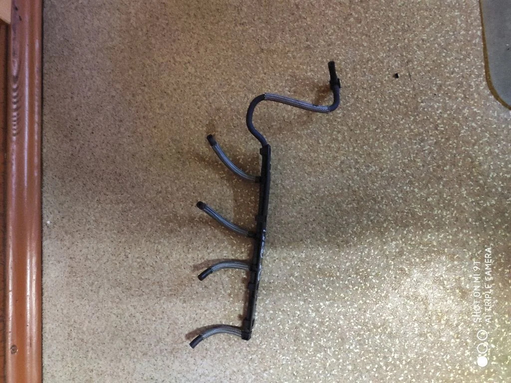 Fuel return line/hose – Citroen C5 (2008-2016)