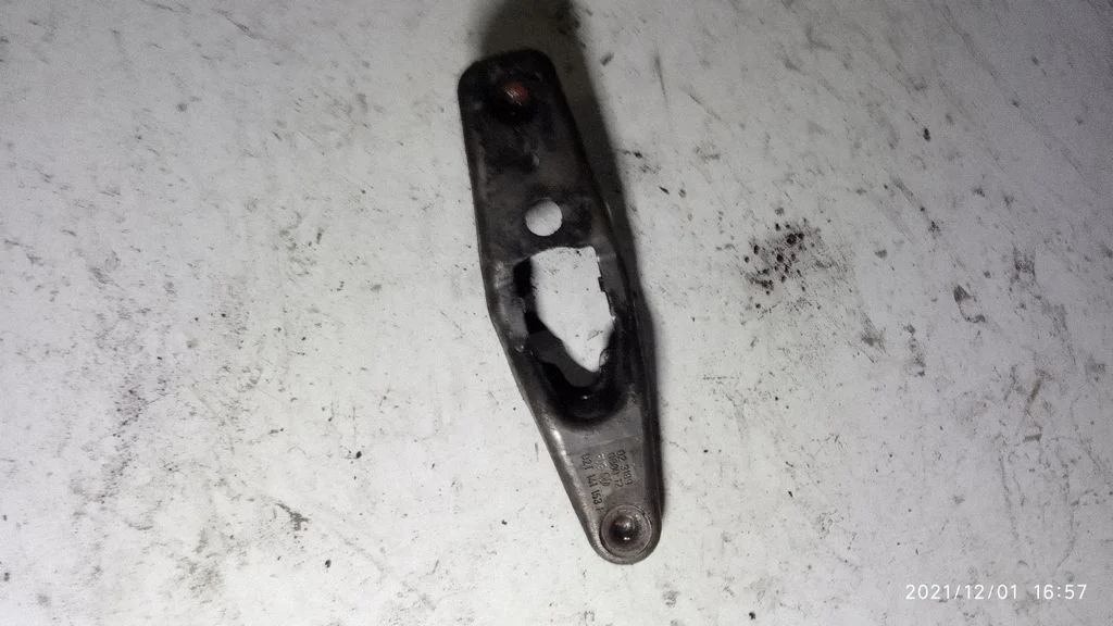 Clutch release arm fork 02T141153F