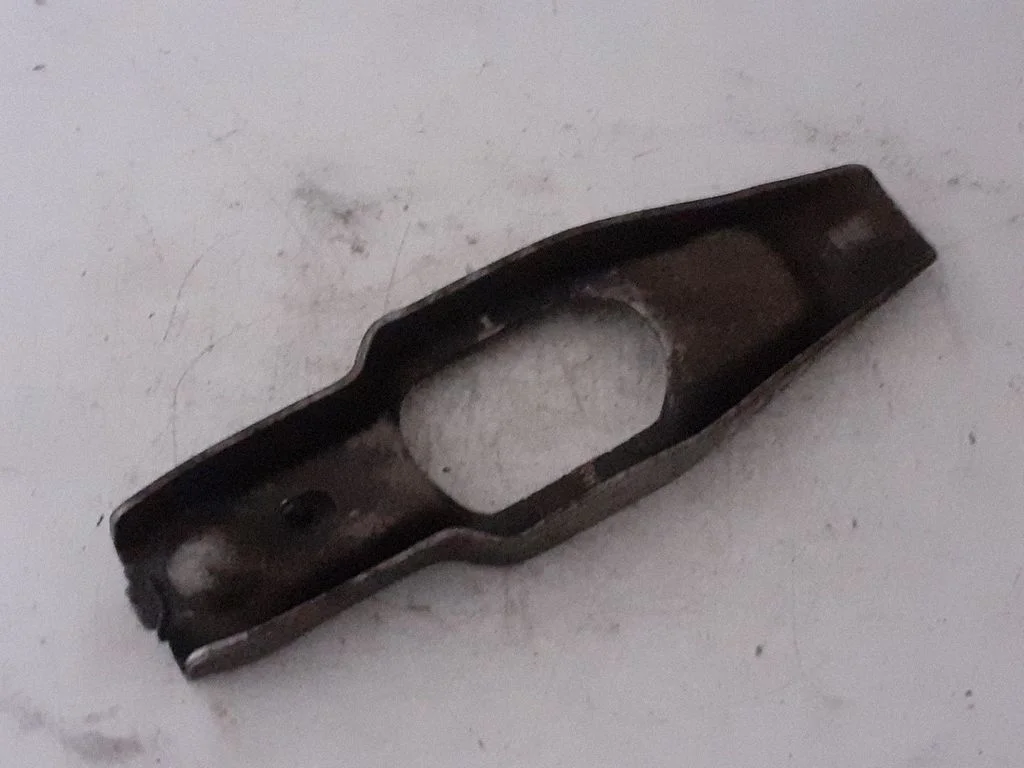 Clutch release arm fork 02A141709A