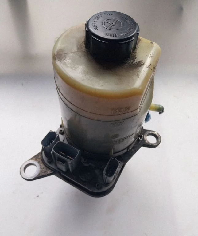 Roolivõimendi pump (elektriline) 4M513K514BD