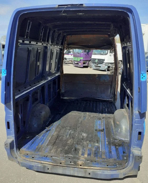 Tagumine kereosa – Volkswagen Crafter (2006-2016)