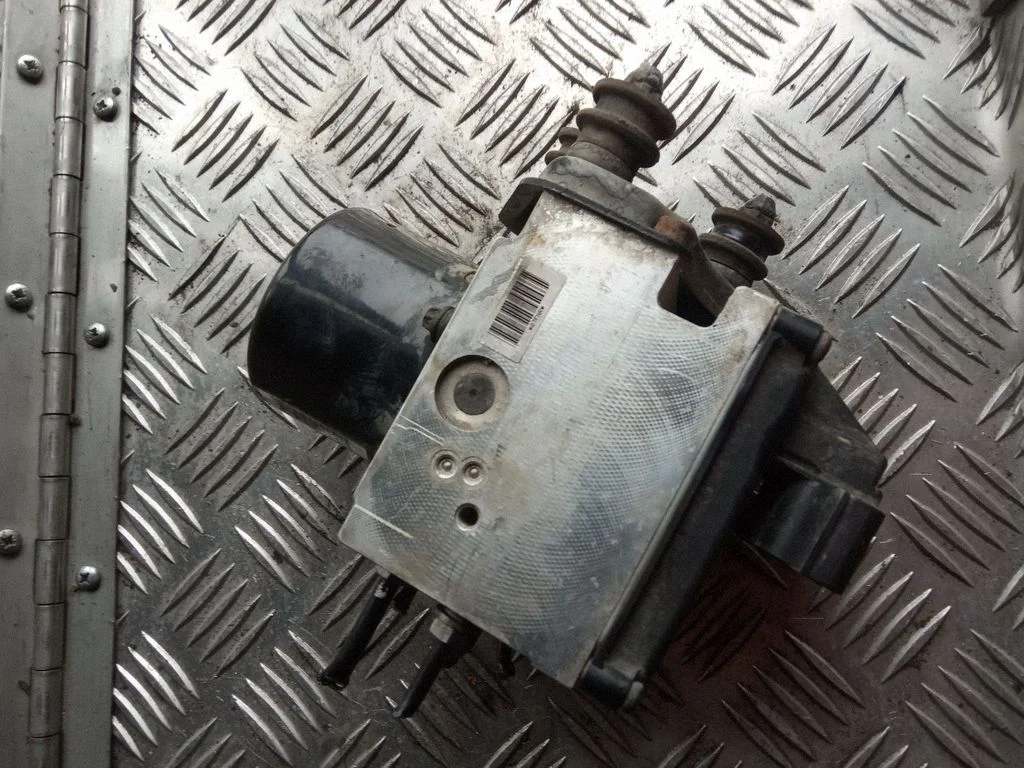 ABS bloks – Volkswagen Passat B6 (2005-2010)