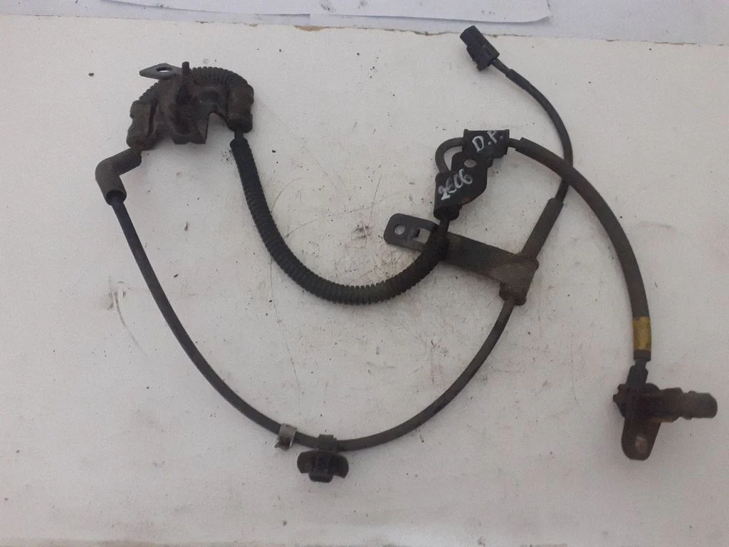 Esimene piduri ABS-andur 956701D100