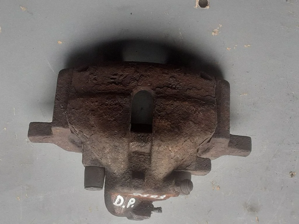 Esimene pidurisadul 7M3615125