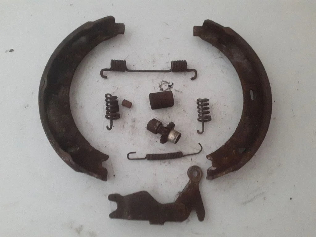 Handbrake/parking brake lever assembly A1244200720