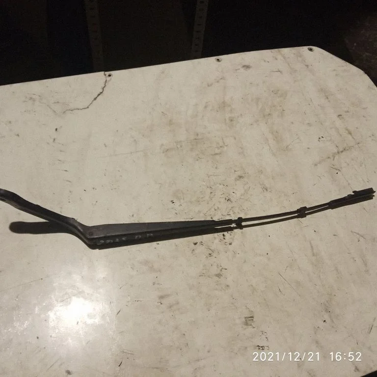Windshield/front glass wiper blade – Mercedes-Benz Sprinter W906 (2006-2018)
