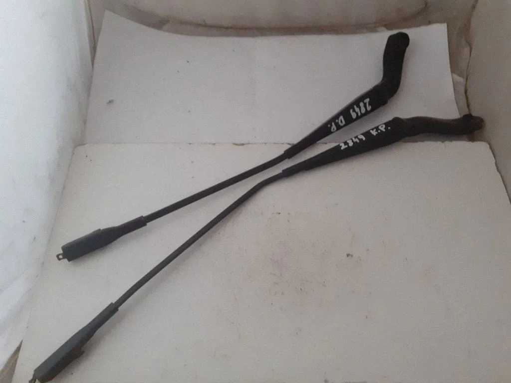 Windshield/front glass wiper blade A1698200140