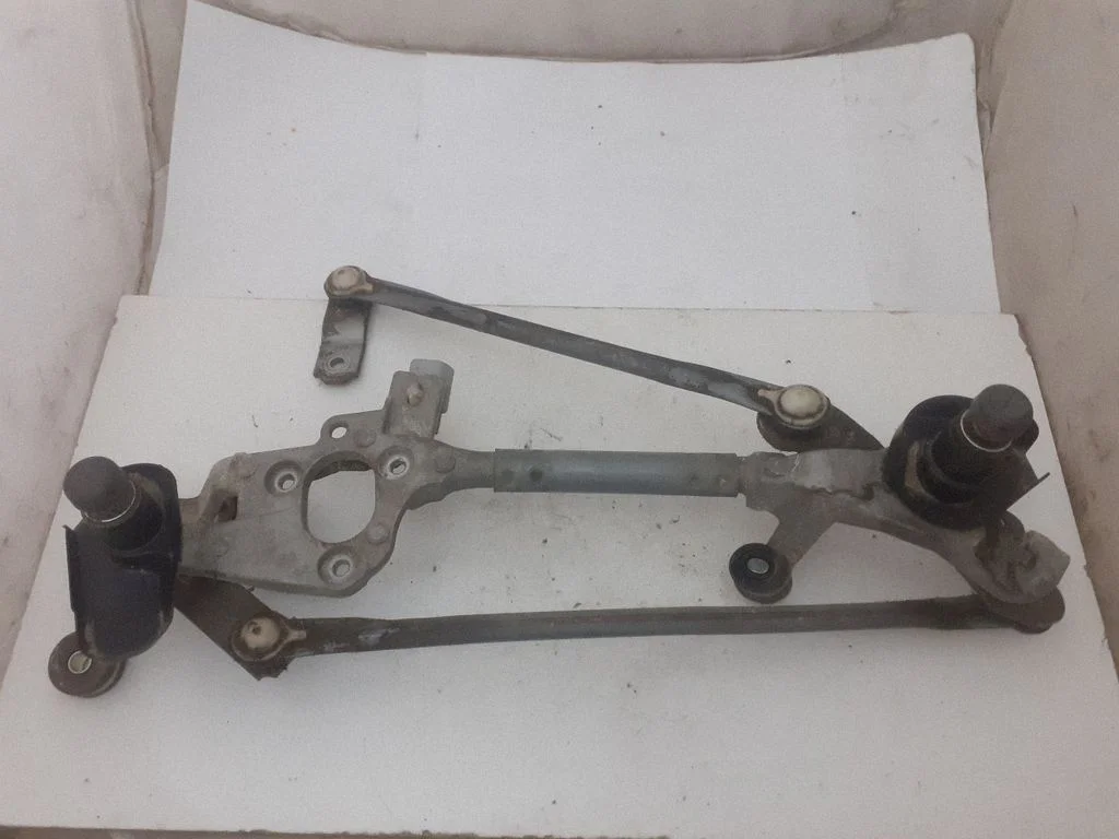 Kojameeste mehhanismi komplekt 76530TM8A01