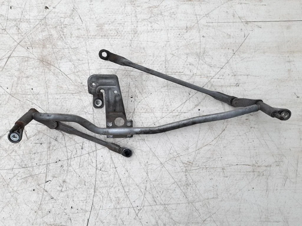 Front wiper linkage and motor 1340683080