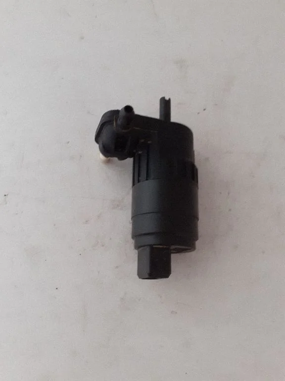 Klaasipesuvedeliku pump (klaaside) 71740942