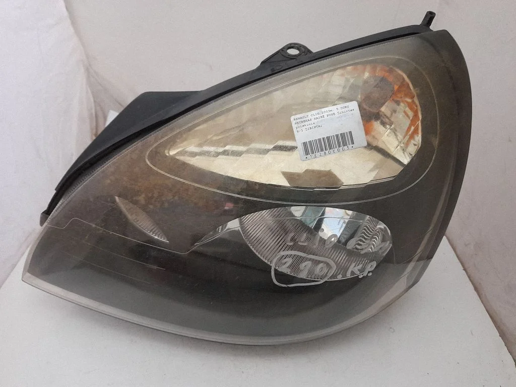 Headlight/headlamp – Renault Clio II (2001-2005)