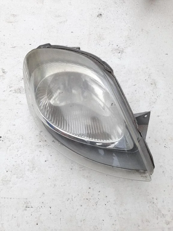 Headlight/headlamp – Opel Vivaro (2001-2014)