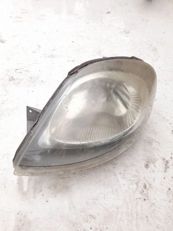 Headlight/headlamp – Opel Vivaro (2001-2014)