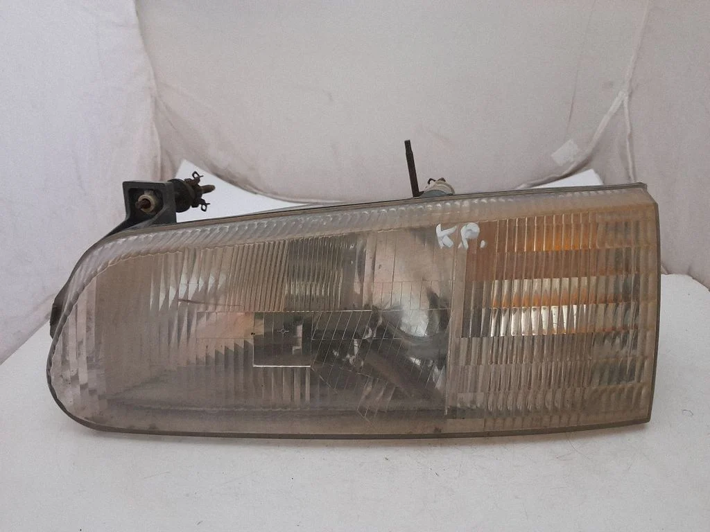 Headlight/headlamp – Ford Windstar (1994-1998)
