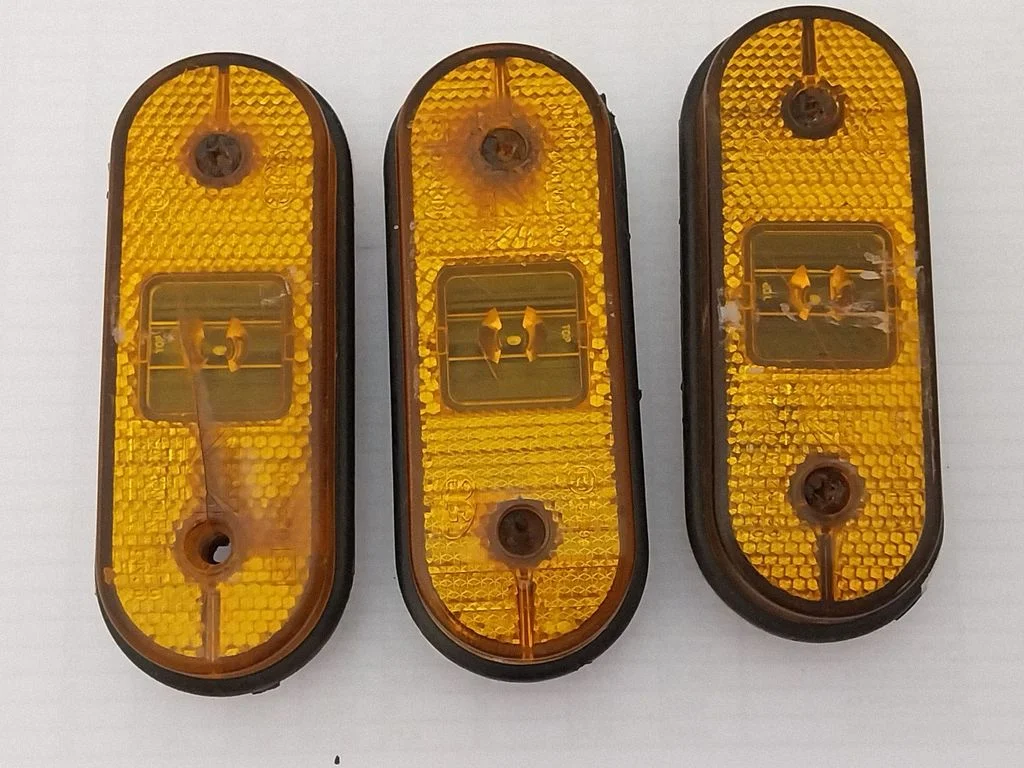 Rear/tail lights 00SM102IA