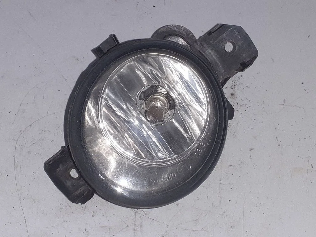 Front fog light – Renault Laguna II (2001-2007)
