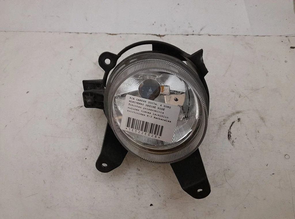 Front fog light – KIA Carens II (2007-2012)
