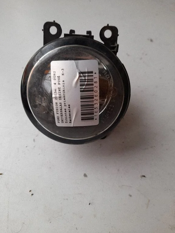 Front fog light – Ford Fusion (2002-2005)