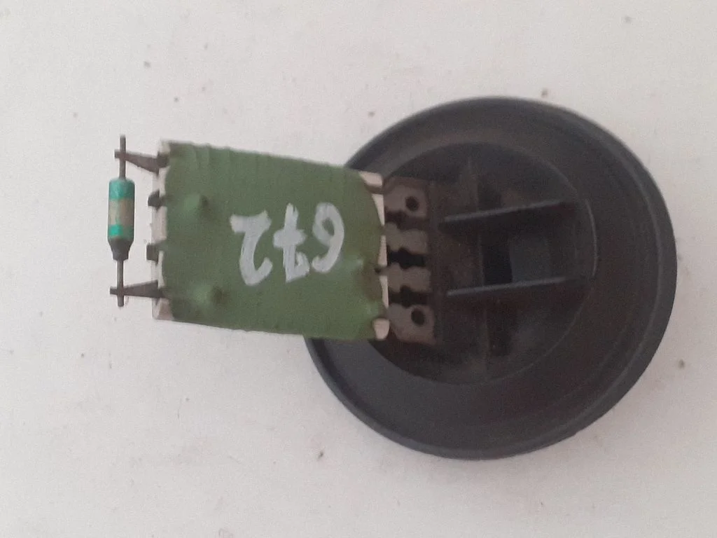 Krāsniņas ventilatora rezistors (reostats) – Skoda Roomster (5J) (2006-2015)