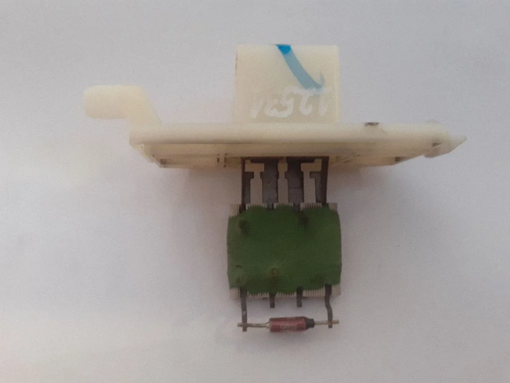 Krāsniņas ventilatora rezistors (reostats)