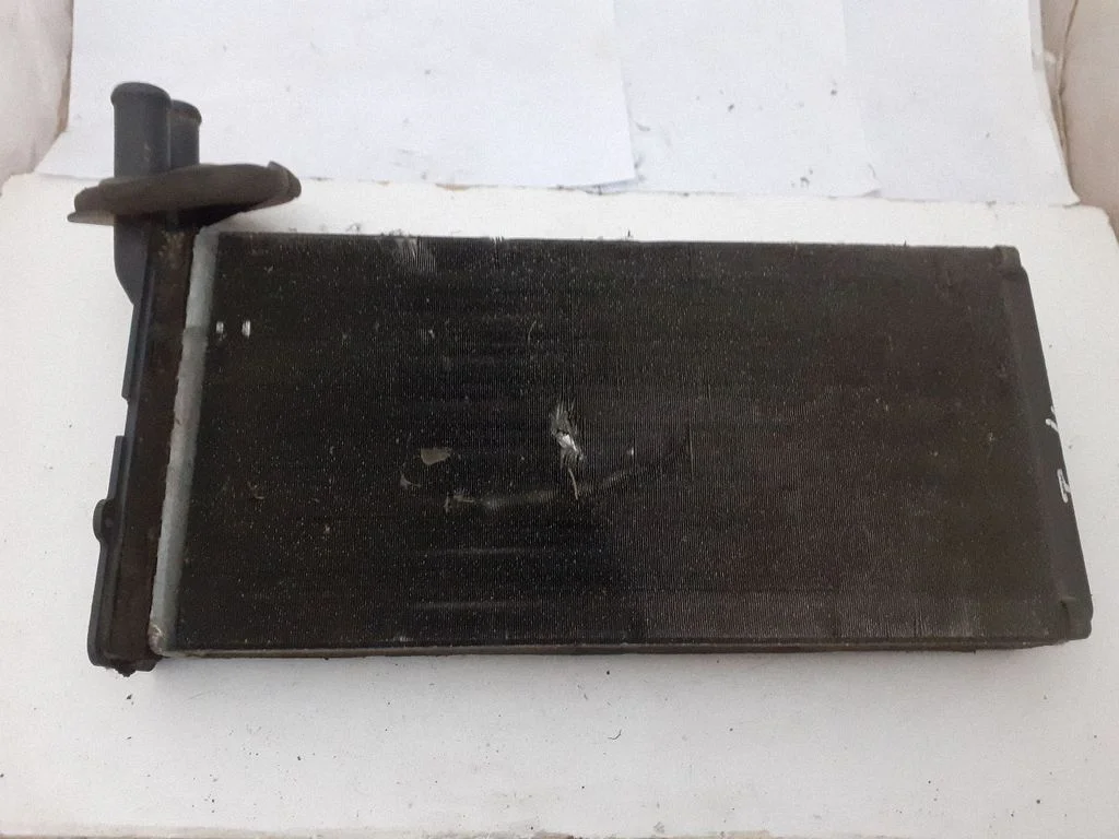 Salongi küttekeha radiaator 701819031