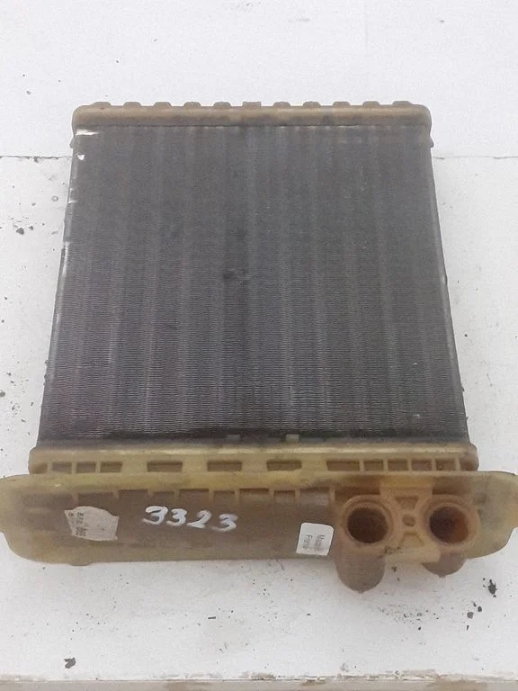 Salongi küttekeha radiaator 9144221