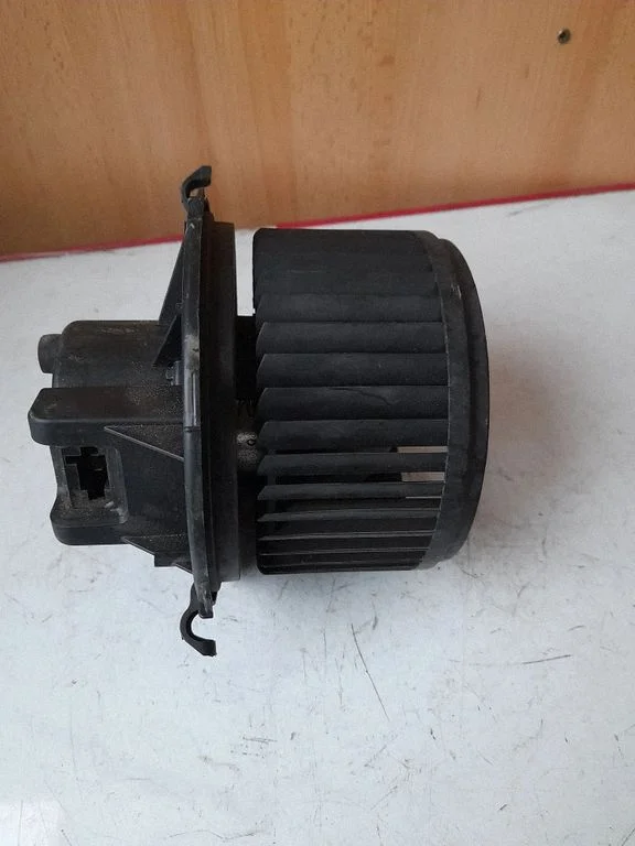 Heater fan/blower 168330100