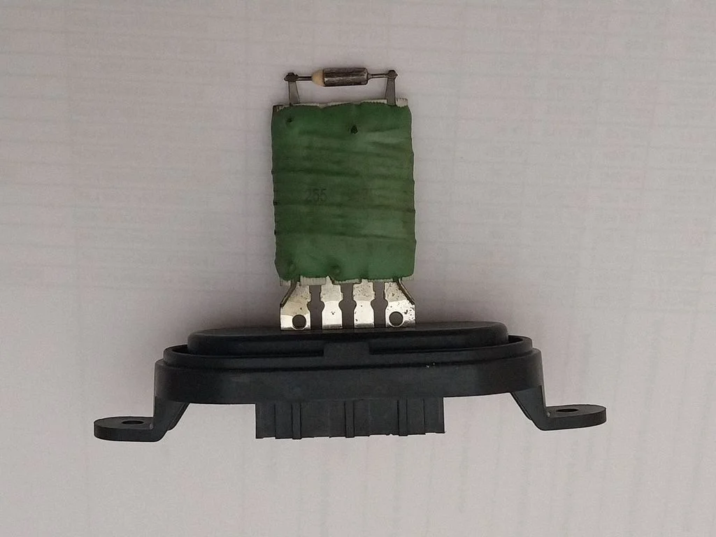 Heater blower motor/fan resistor 2R24KR86KR22K