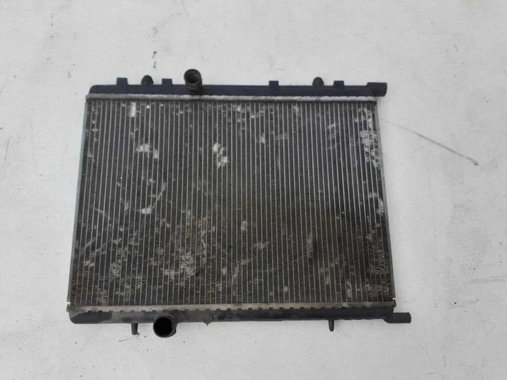 Jahutusvedeliku radiaator 9637040686